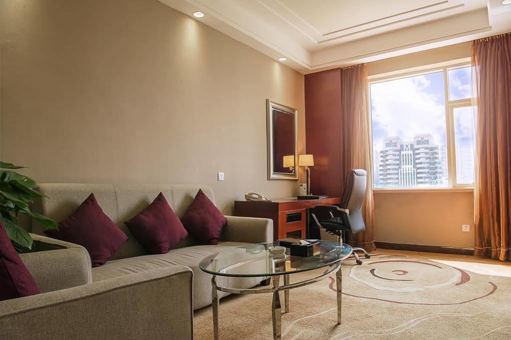5 Star Wharton International Hotel 南寧 エクステリア 写真
